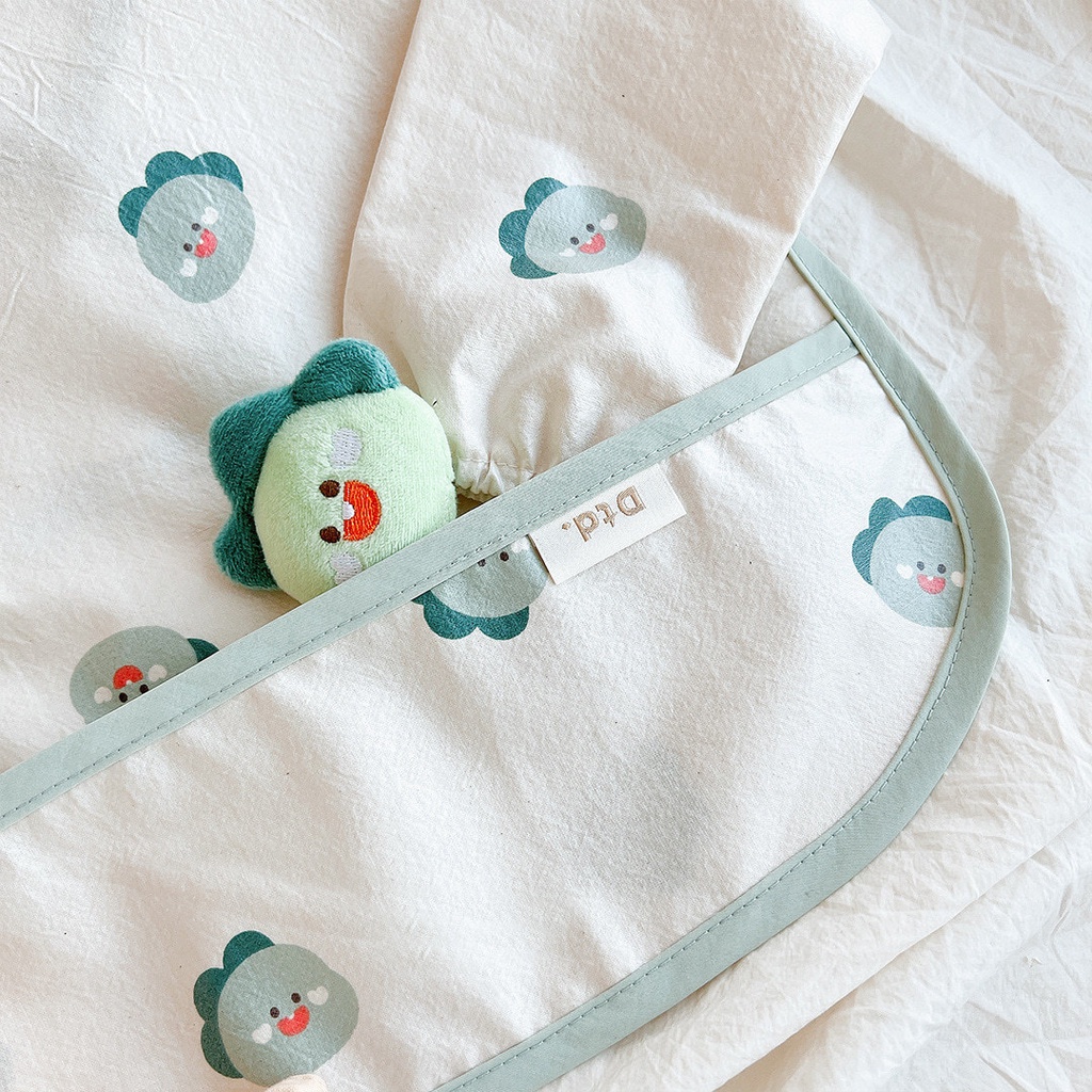 sẵn sàng chuyển hàng Yếm ăn dặm tiểu quý tộc chống thấm cotton thoáng khí có giác hút chân không cho