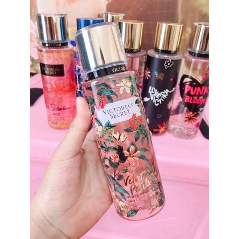 Xịt thơm toàn thân body vic 250ml | BigBuy360 - bigbuy360.vn