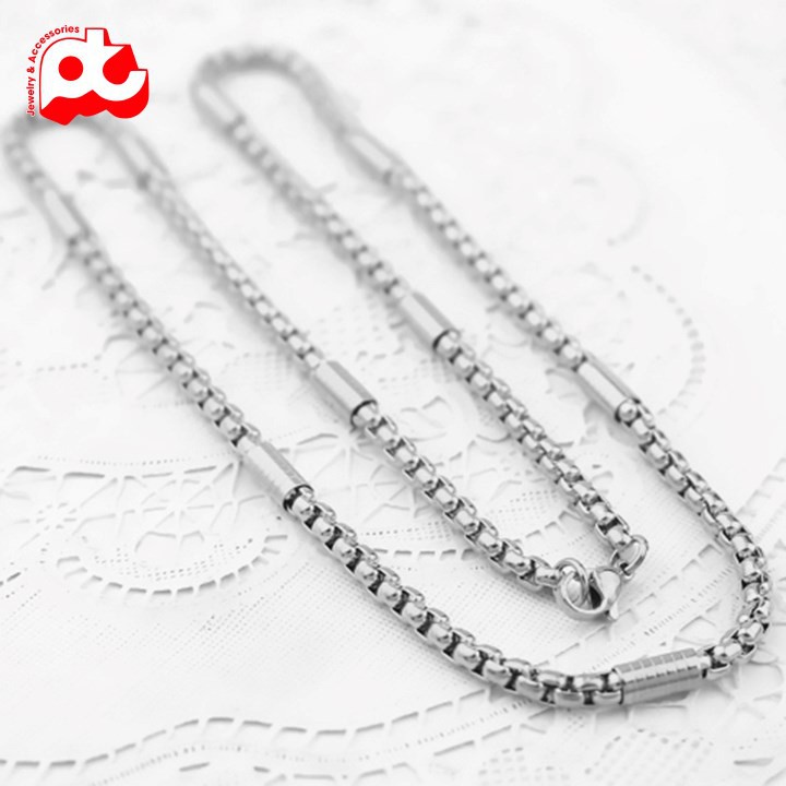 Dây chuyền nam inox thời trang kiểu bọc khoanh chạm họa tiết tròn kích cỡ 4mm màu trắng thép không gỉ HSDCNA162