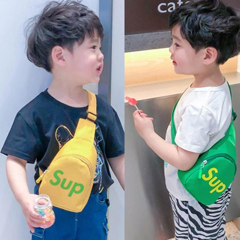 Túi đeo chéo ngực in chữ thời trang Hàn Quốc cho bé