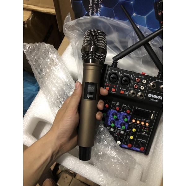 mixer yamaha g4-m1 tặng 2 tay micro không dây