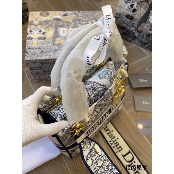 Túi xách diỏr D Lite thêu sz 24 hàng chuẩn siêu nét