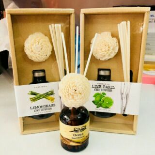 Tinh dầu thơm que gỗ khuếch tán Phutawan