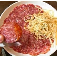 Salami Bò hun khói - Salami ( lạp sườn ) hàng nội địa Nga . Món ăn truyền thống của Nga