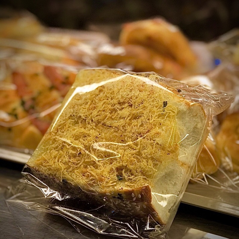 BÁNH MÌ KẸP CHÀ BÔNG