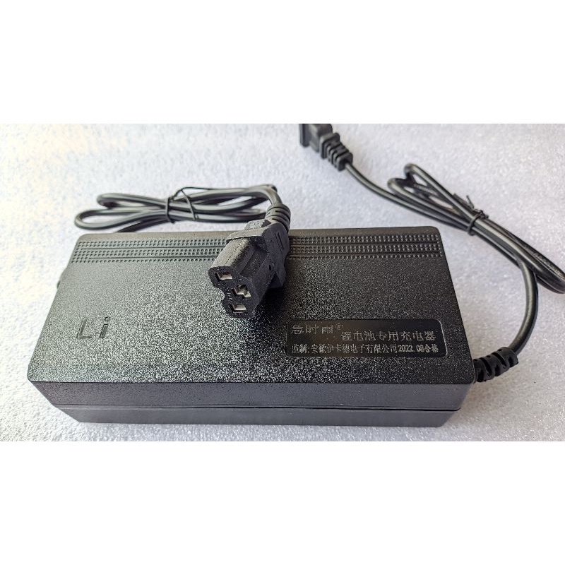 Sạc pin sắt 16s 48v, điện áp 58.4v