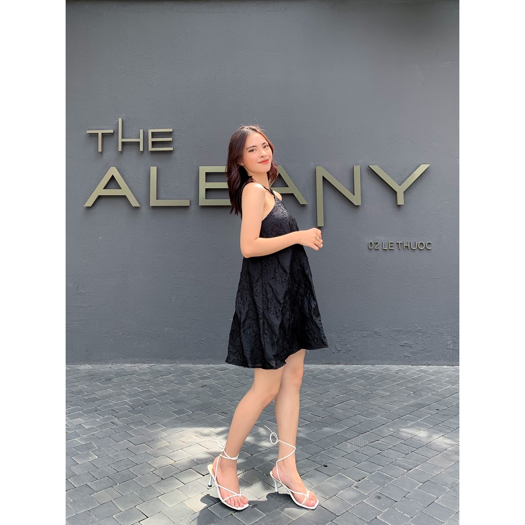 ĐẦM YẾM NỮ TÍNH CỘT NƠ LƯNG HAI MÀU TRẮNG ĐEN XINH XẮN - VANILA DRESS