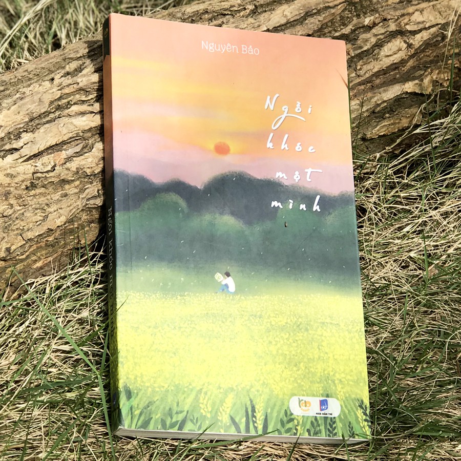 Sách - Ngồi Khóc Một Mình (Kèm Bookmark)