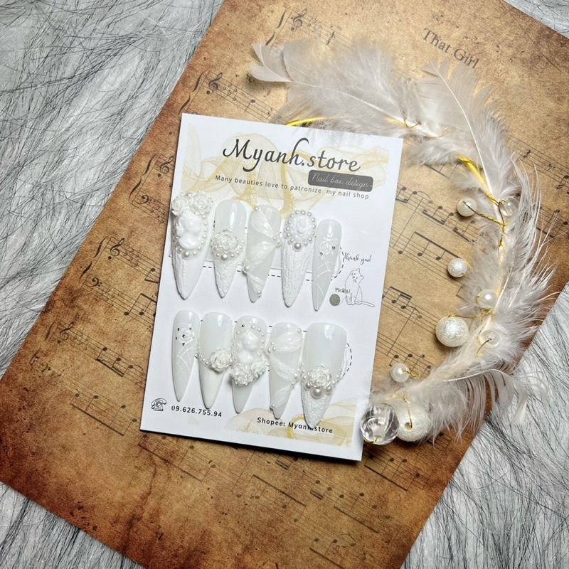 Nailbox thiết kế cô dâu trắng tinh khôi