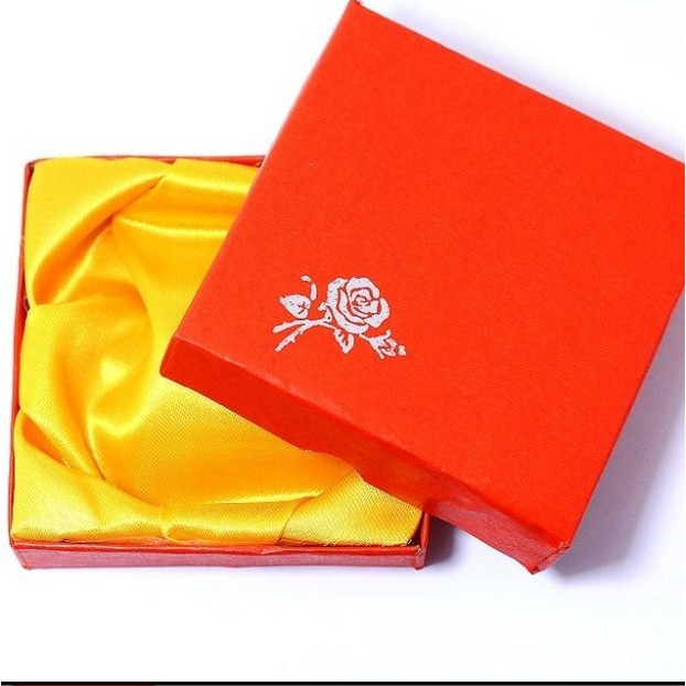 Siêu Rẻ HỘP ĐỰNG VÒNG HOA HỒNG 9*9CM