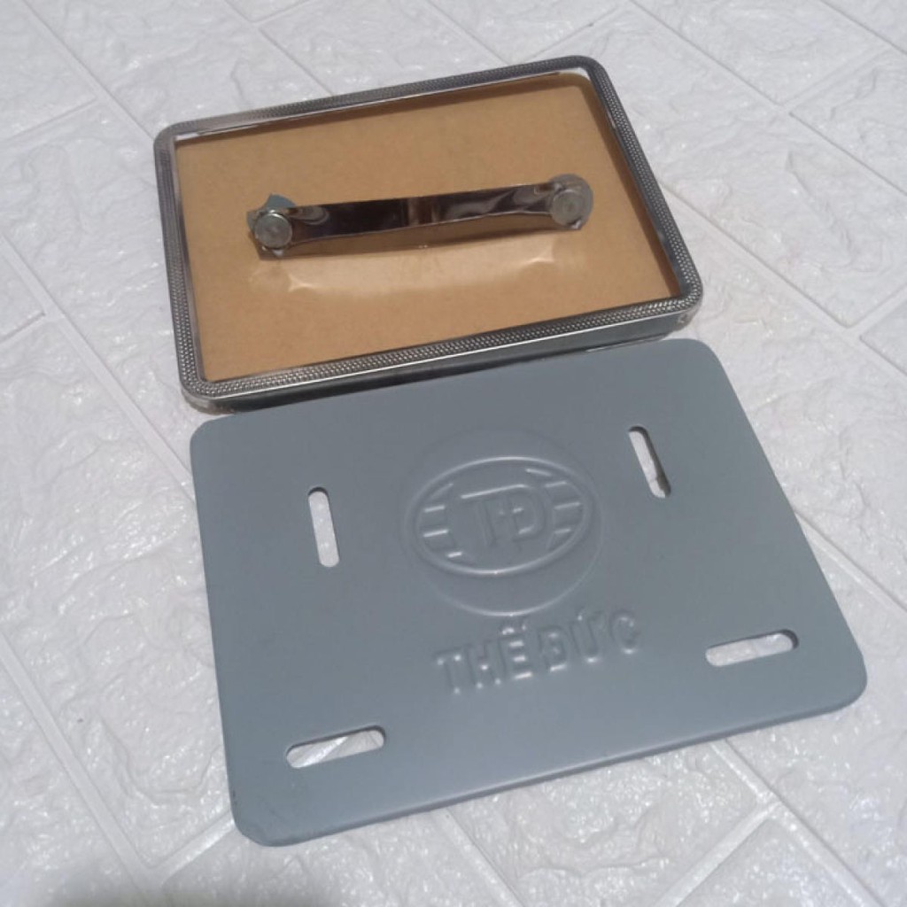 Khung biển số xe máy - viền chấm bi nhỏ -Mẫu D5