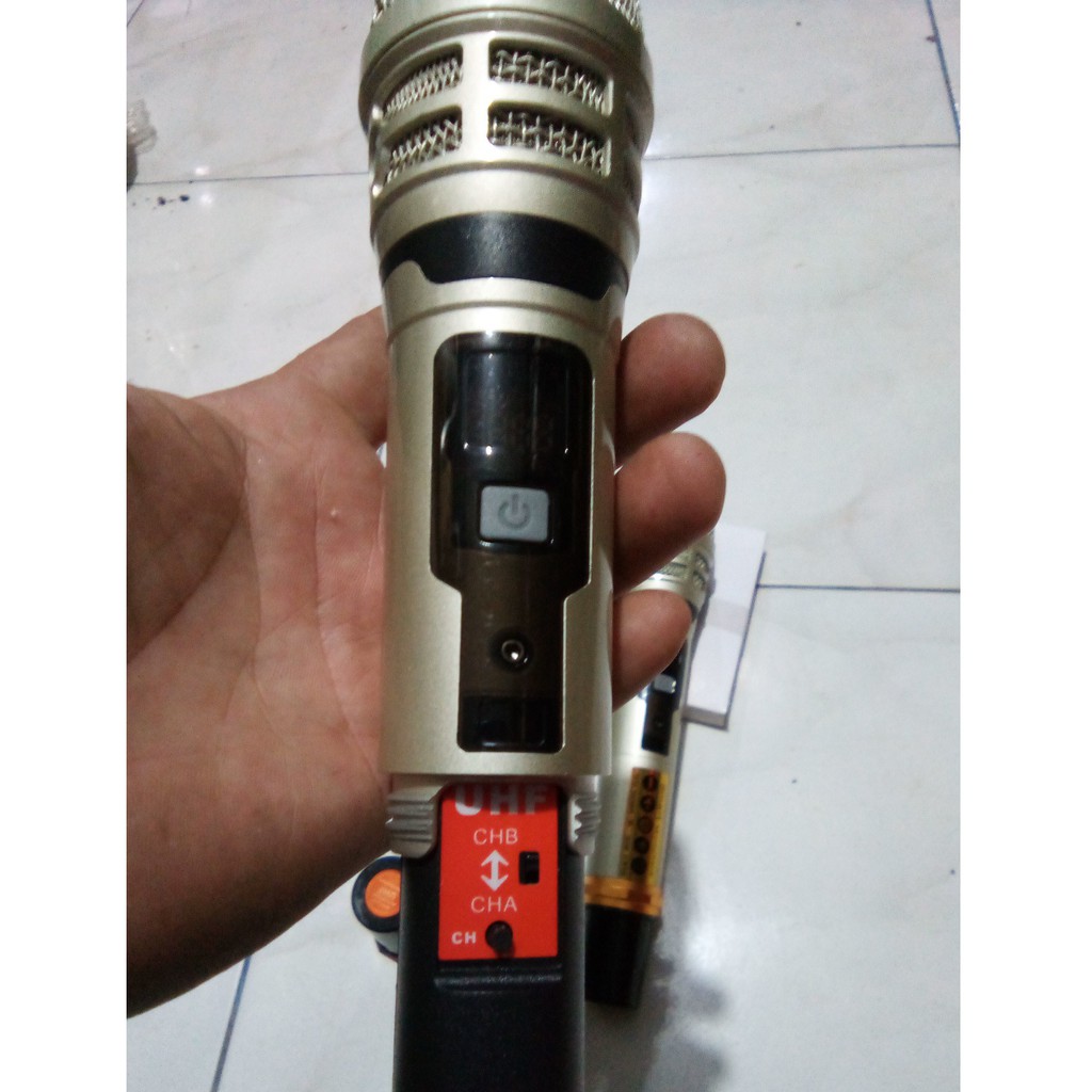 Bộ micro loa kéo UGX21