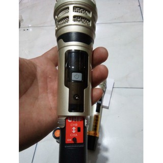 Bộ micro loa kéo UGX21