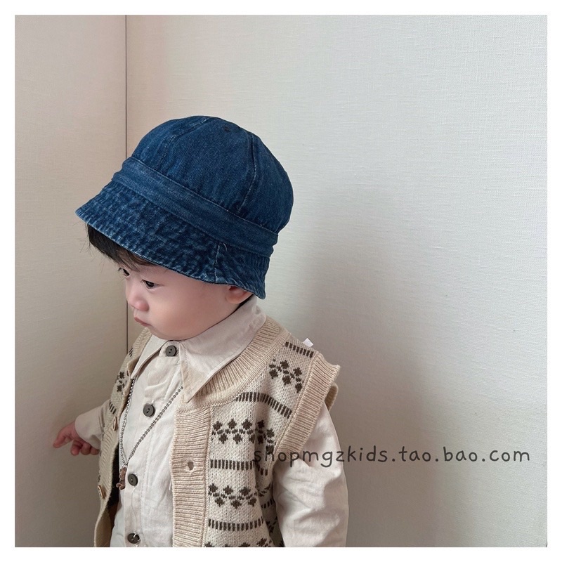 Mũ bucket denim thêu tên cho mẹ và bé