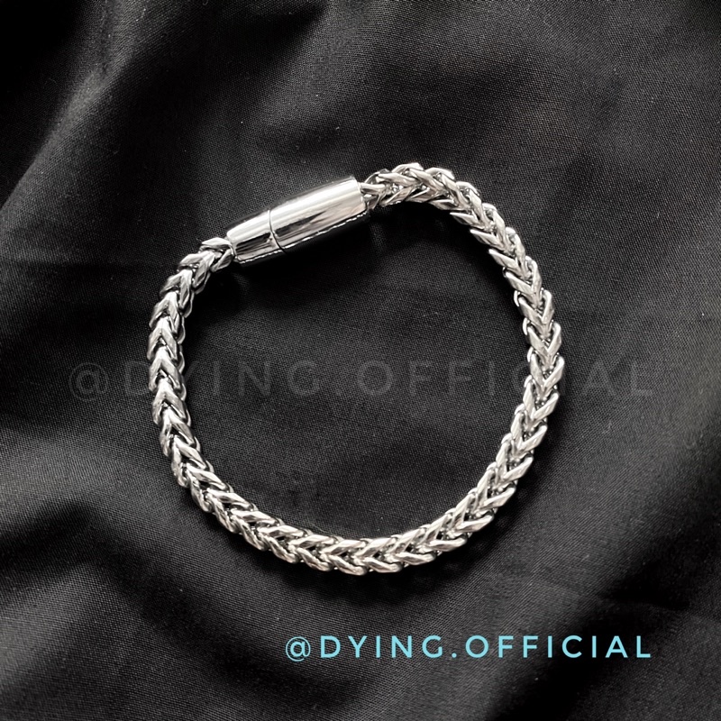 Vòng Tay Xoắn Dạng Vảy Cá Khoá Nam Châm - Thép Titan KHÔNG RỈ