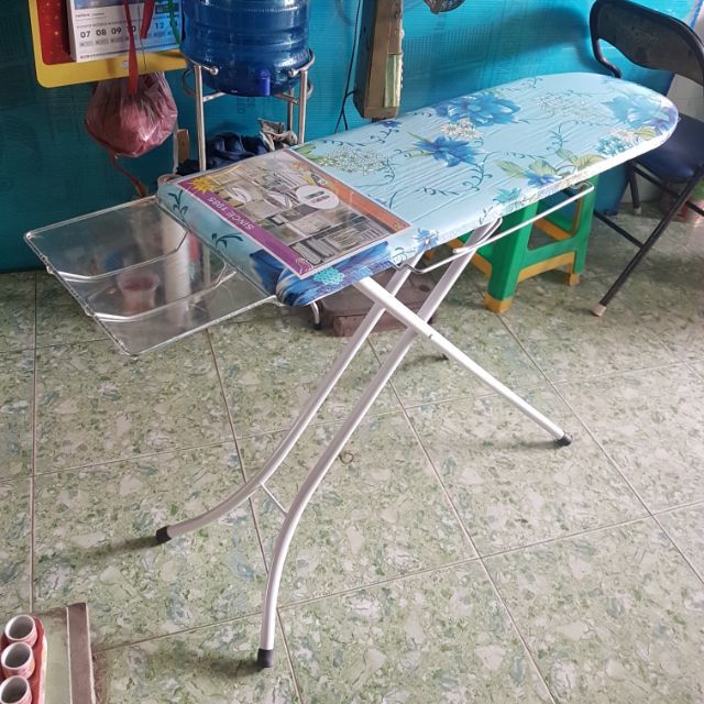 Bàn để ủi đồ thái nhỏ hàng dày
