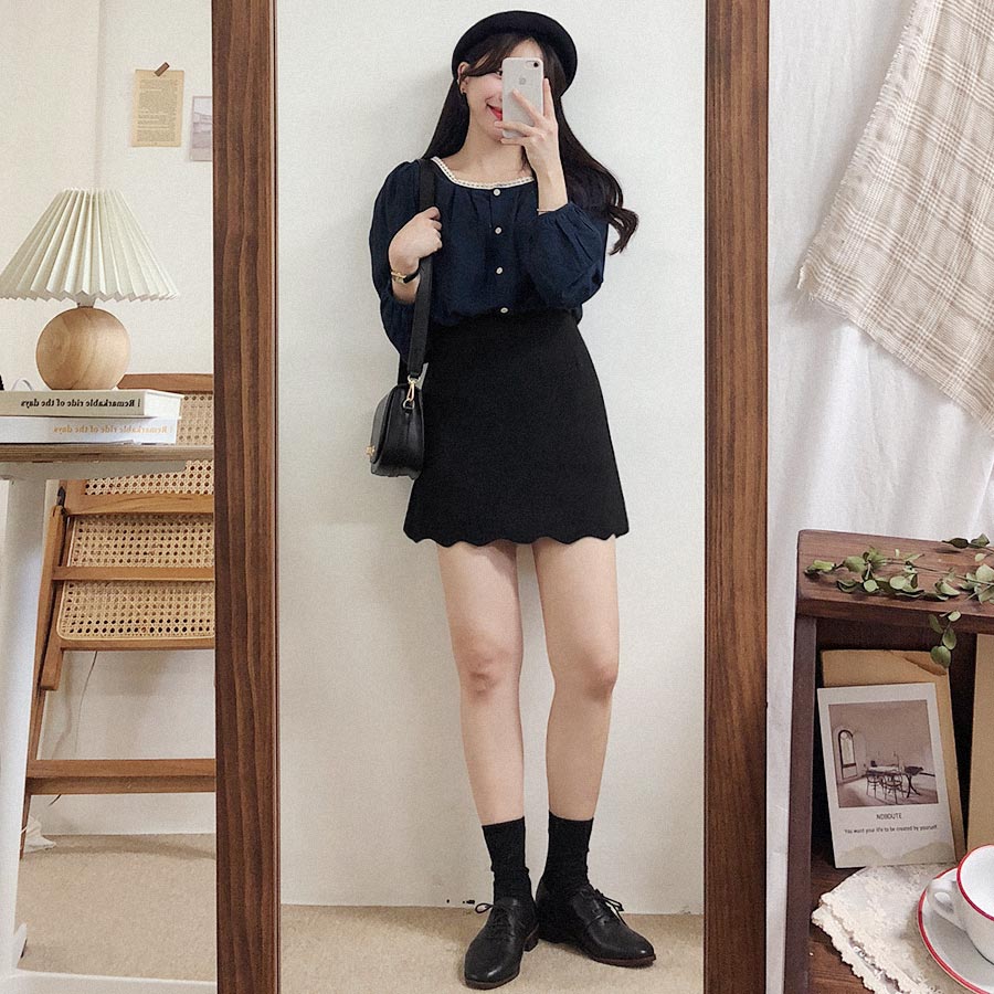 Áo Nữ Cổ Tròn Màu Trơn Phối Ren 38513