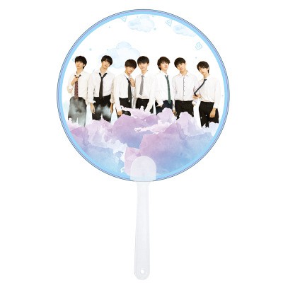 Quạt cầm tay BTS dành cho các fan