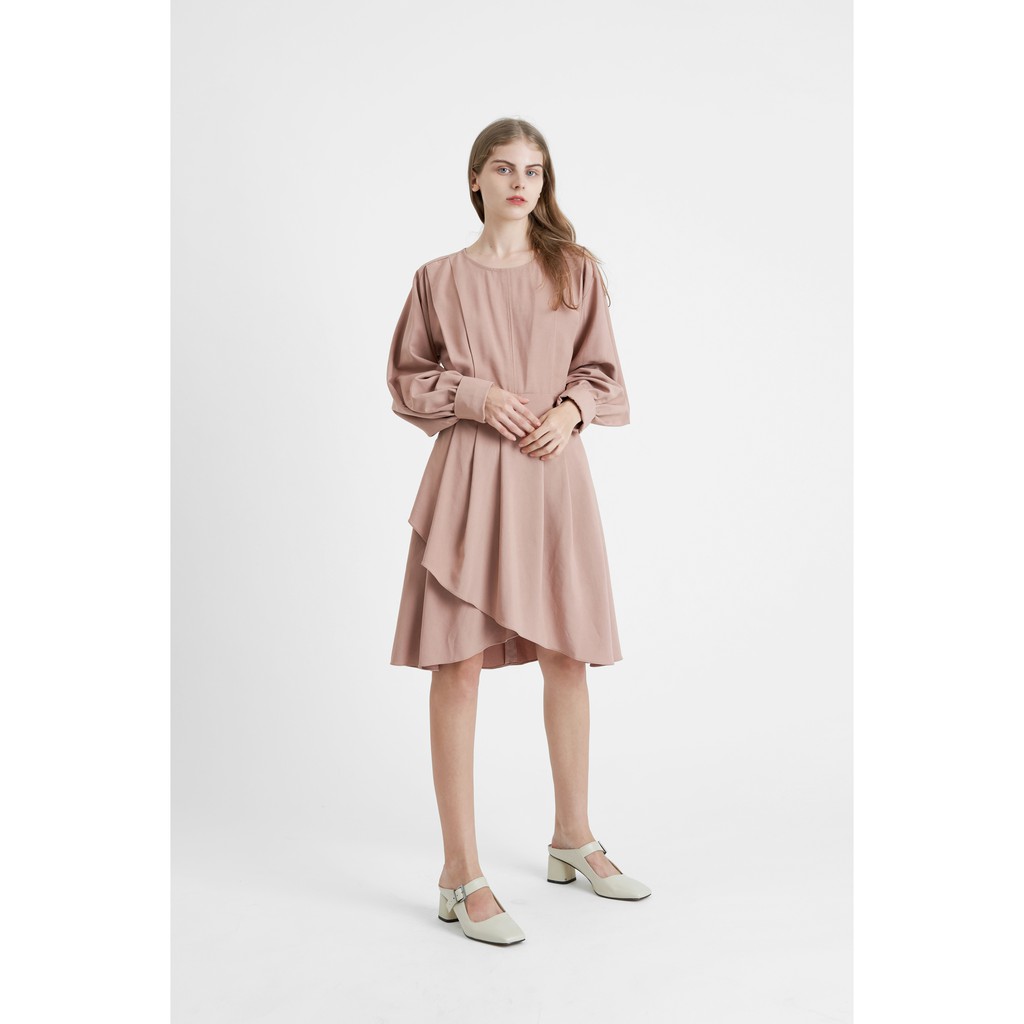 [Mã LT150 giảm 150k đơn 699k] Đầm KHÂU BY CQ tay dài chiết eo màu beige Dora