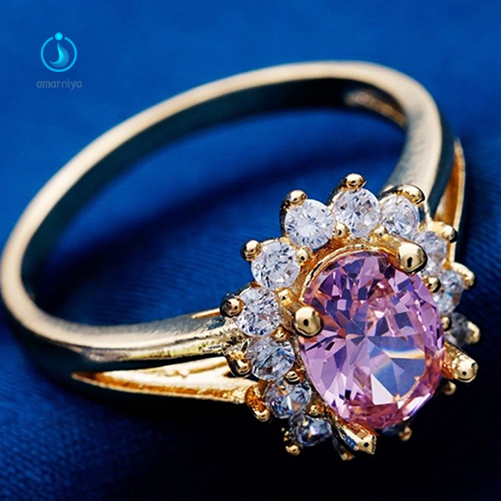 Nhẫn Đính Đá Thanh Lịch Cho Cô Dâu