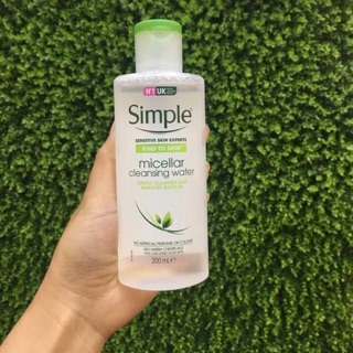 NƯỚC TẨY TRANG SIMPLE