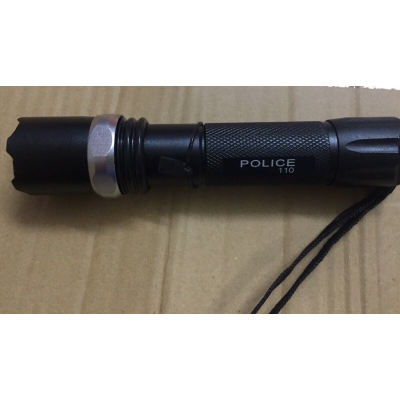 Đèn pin siêu sáng Police-110