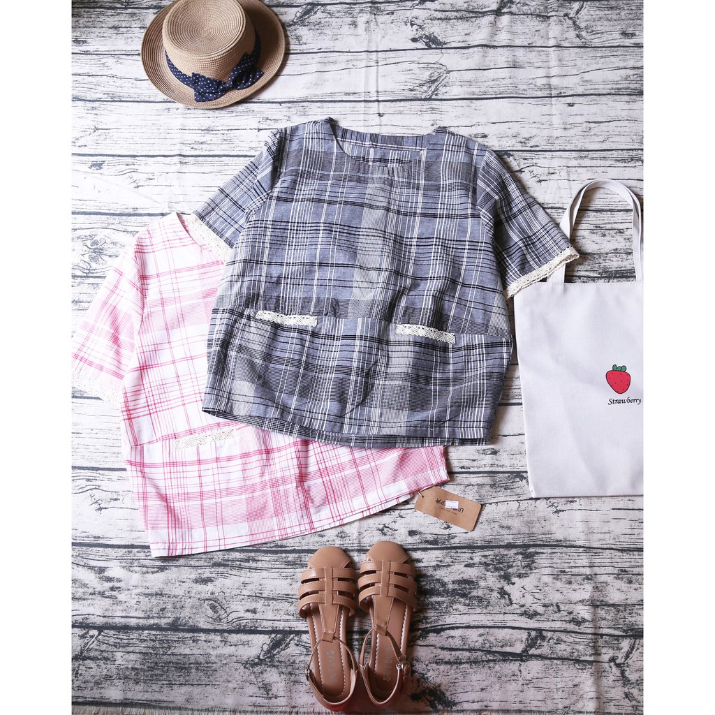 ÁO MORI VẠT CONG CARO TÚI VIỀN REN