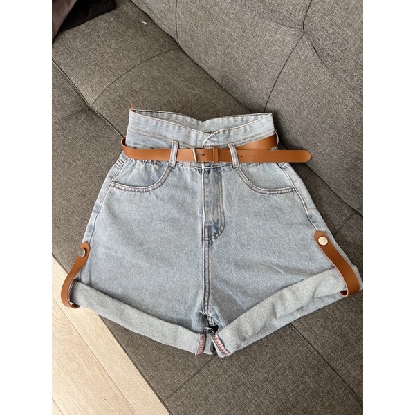 quần short jean lưng cao kèm đai