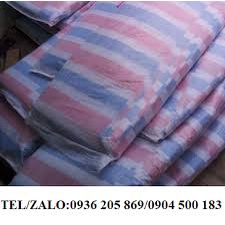 Bạt kẻ trắng đỏ/bạt dứa/bạt xọc dùng trong công trình xây dựng, dân dụng khổ  4m x 11m trở lên tùy chọn kích thước
