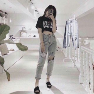 Quần baggy rách in chữ siêu hot