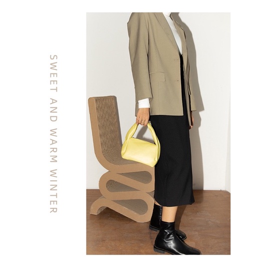 《HÌNH VÀ VIDEO THẬT CỦA SHOP EM》Túi xách cầm tay kẹp nách màu vàng chất đẹp siêu hot siêu xinh mẫu mới 2021 ♥️