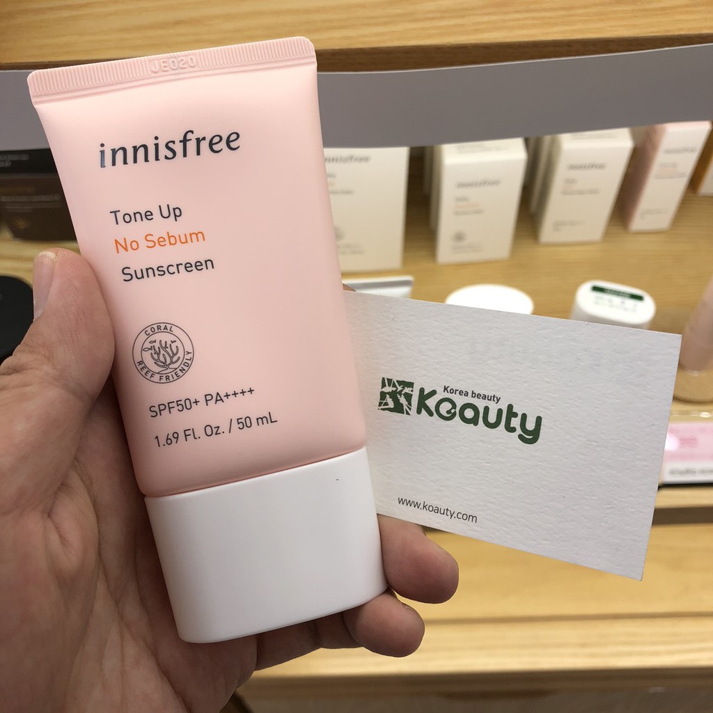 Kem chống nắng Innisfree Tone Up No Sebum Sunscreen 50ml