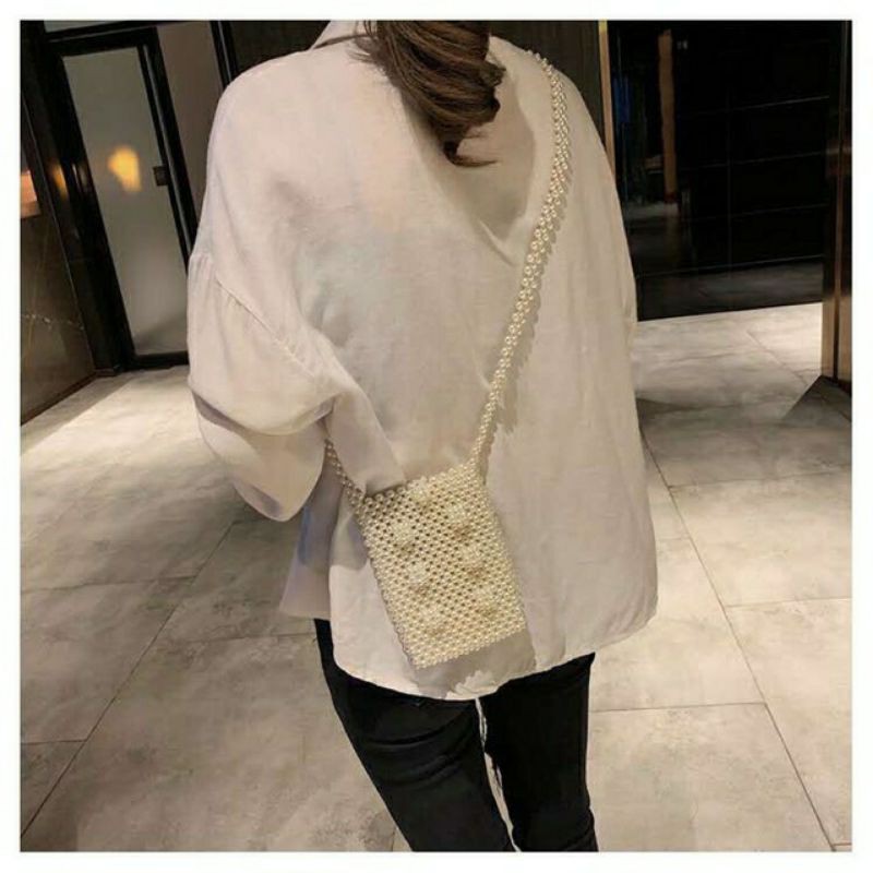 Túi đeo chéo kết hạt ngọc trai nữ tính