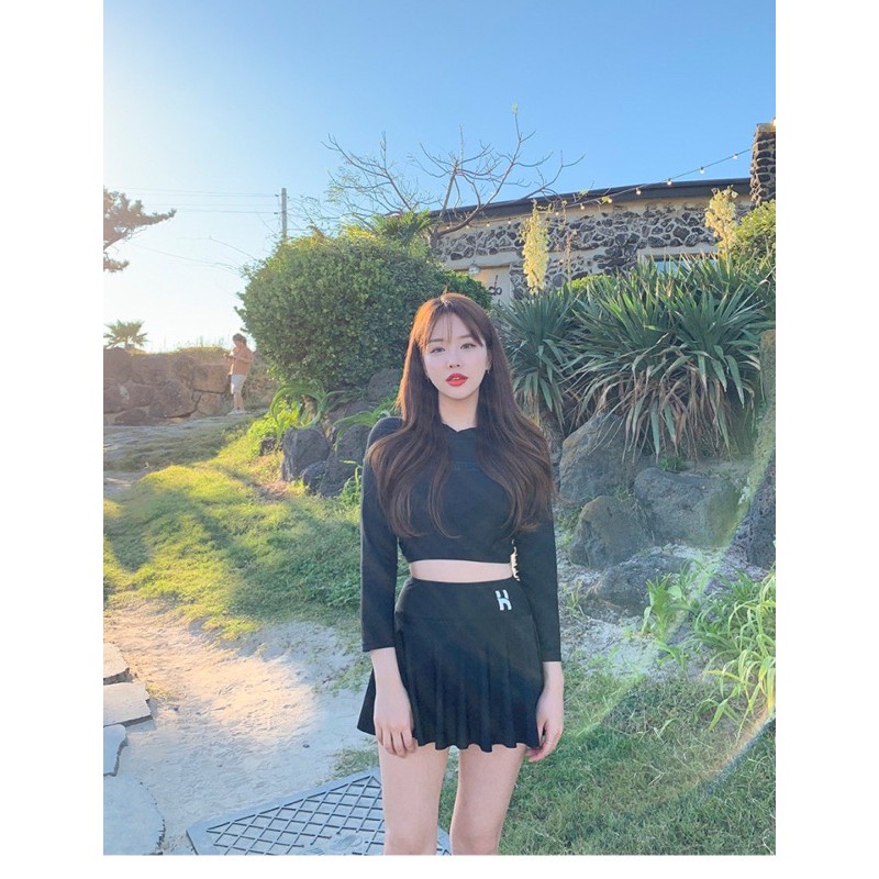 Đồ bơi bikini nữ dài tay quần váy 3 mảnh đen | BigBuy360 - bigbuy360.vn