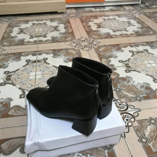 Giày boss ngắn