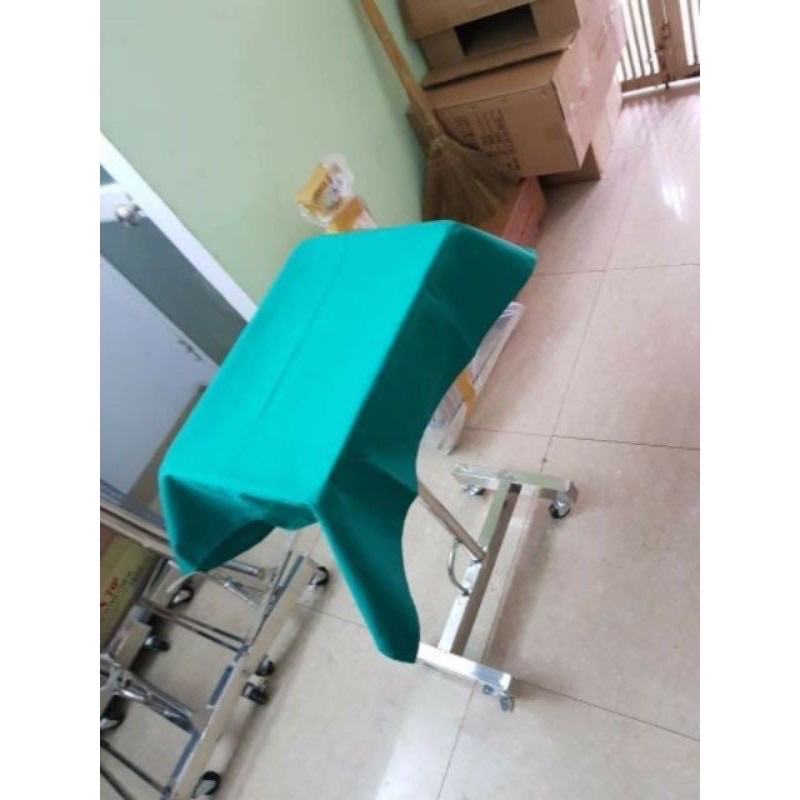 khăn trải bàn tít - bàn dụng cụ