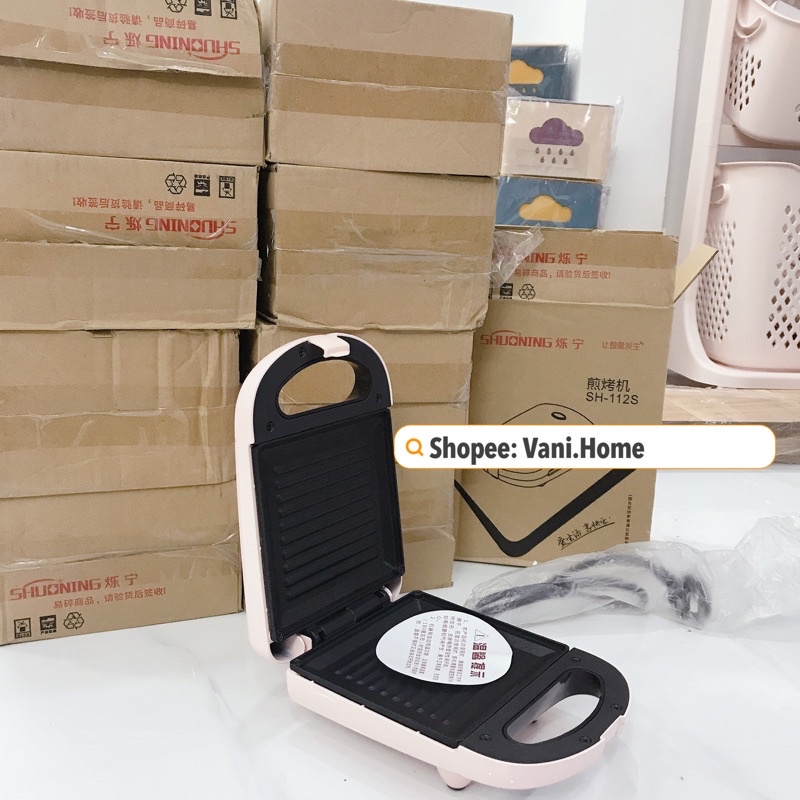 Máy làm bánh mì sandwich tiện dụng