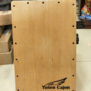Trống Cajon