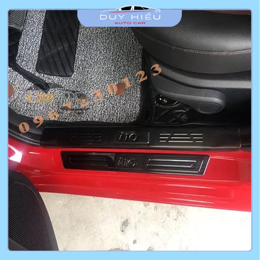 Phụ Kiện Ô Tô I10 2021 Ốp Chống Xước Bậc Cửa Cacbon Titan
