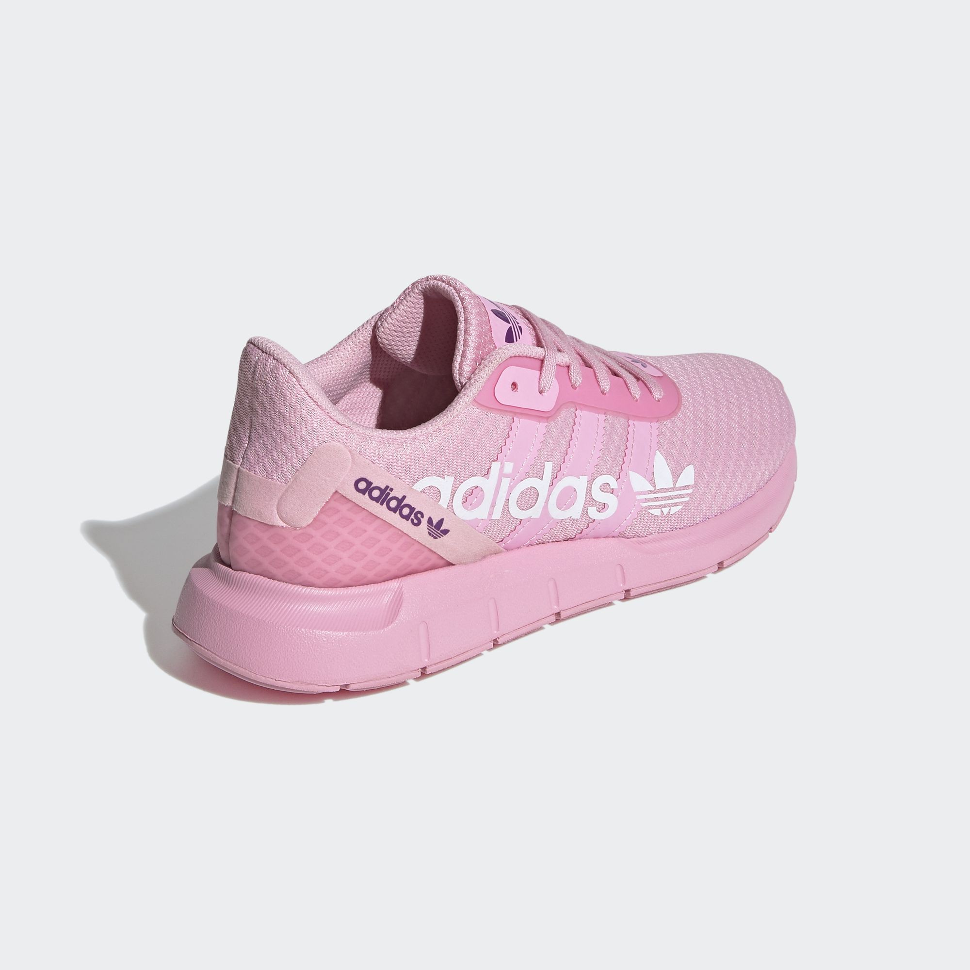 [Mã WABRDAS giảm 15% tối đa 500K đơn 1 triệu] Giày Thể Thao adidas ORIGINALS Swift Run RF Nữ Màu hồng FW1656