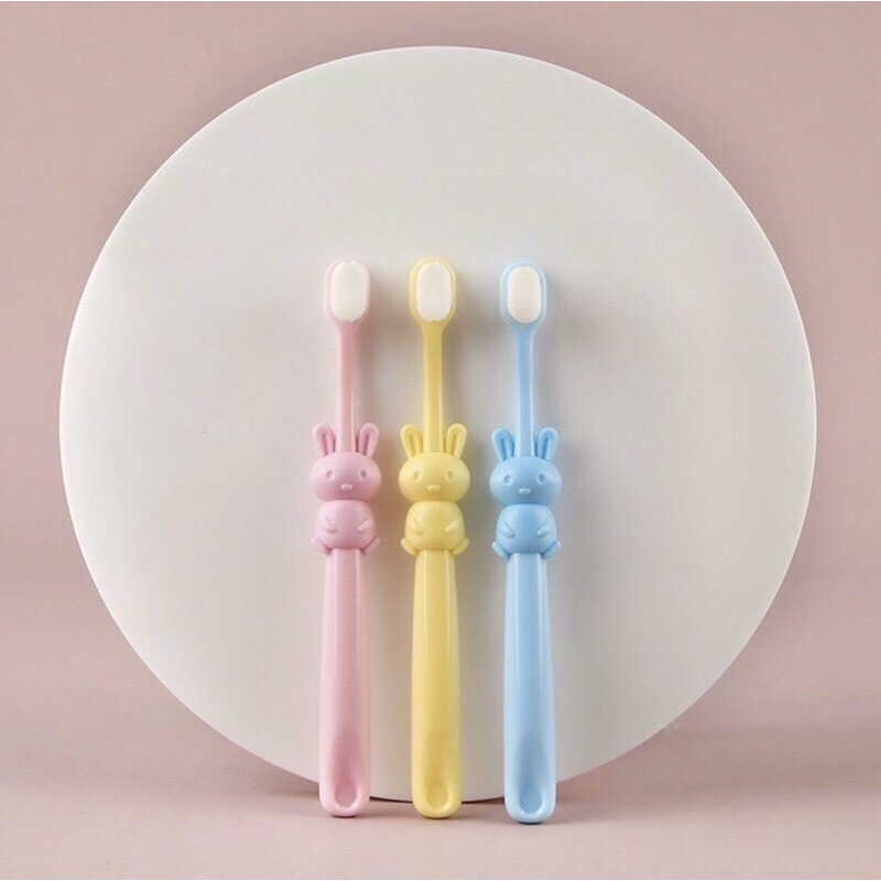 Bàn chải đánh răng lông tơ siêu mền mịn dành cho bé