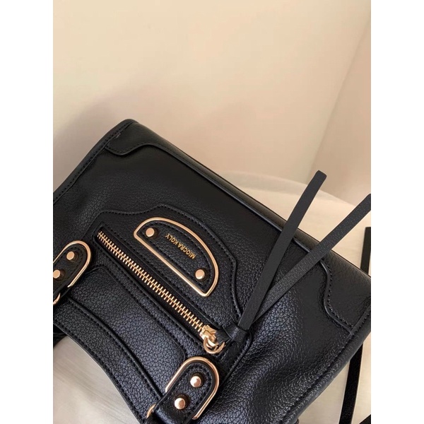 Túi da 𝐌𝐢𝐨𝐜𝐫𝐚 𝐊𝐨𝐥𝐲 mix khoá kéo độc lạ