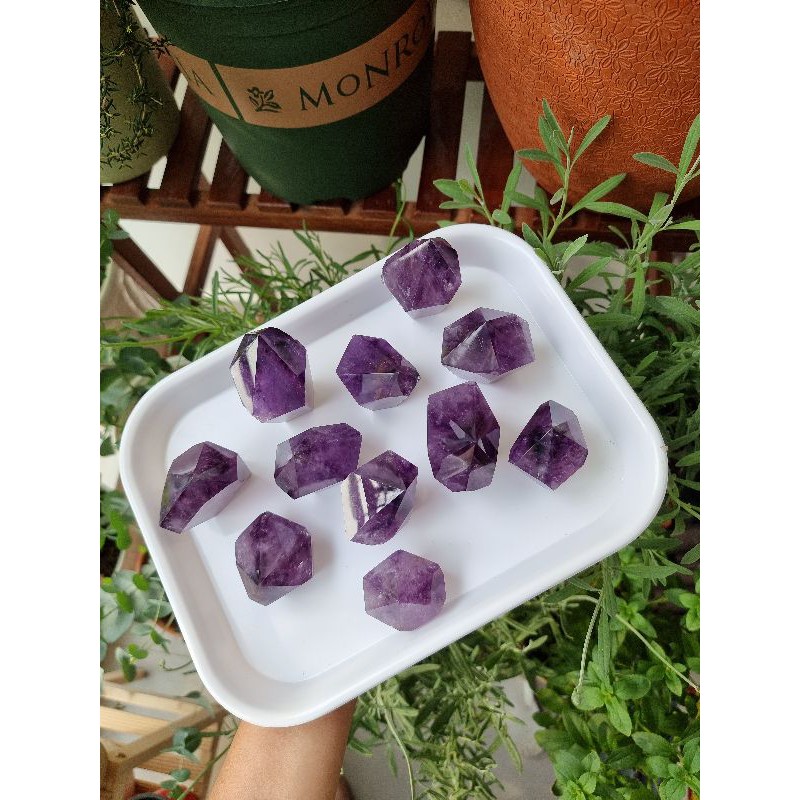 Trụ thach anh Tím Amethyst, dáng tự nhiên, chất tím đẹp