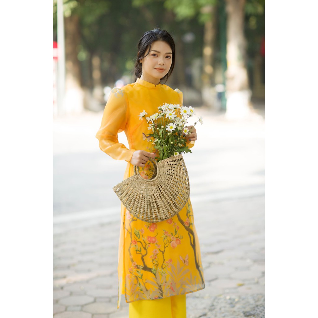 ÁO DÀI TƠ MỀM ORGANZA - THIẾT KẾ 2 LỚP - TAY BỒNG TRẺ TRUNG VÀ PHONG CÁCH MÀU CAM - HT205