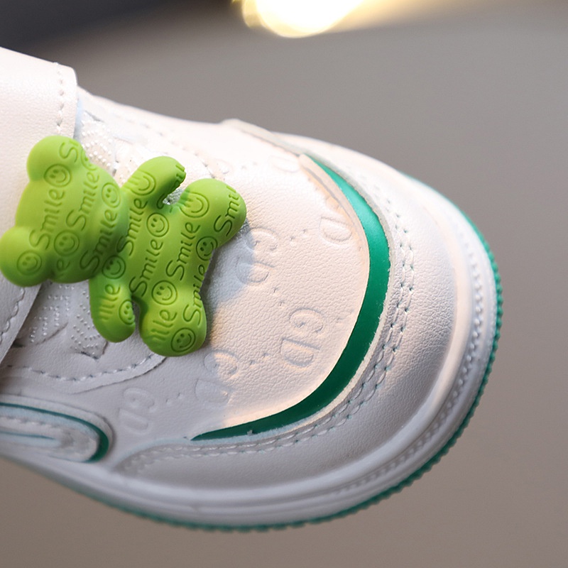 Giày tập đi, giày thể thao cho bé from chuẩn lên chân cực xinh hàng quảng châu.