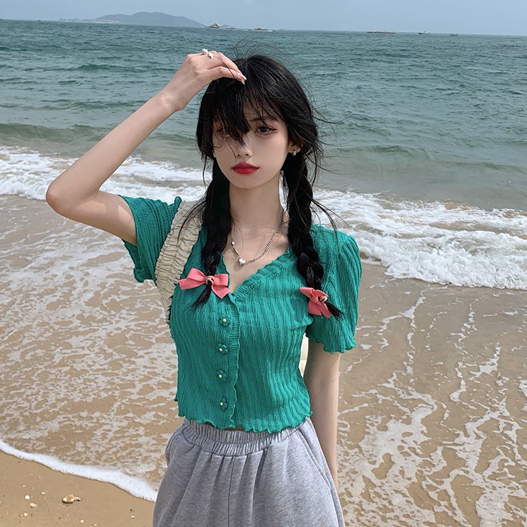 Áo Croptop Tay Ngắn Cổ Chữ V Màu Trơn Thời Trang Đáng Yêu Cho Nữ