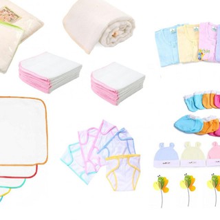 Quần áo sơ sinh combo 52 món 5 áo màu + 5 nón + 5 cặp bao tay chân + 2 khăn tắm + 20 khăn sữa + 5 tã + 5 lót)