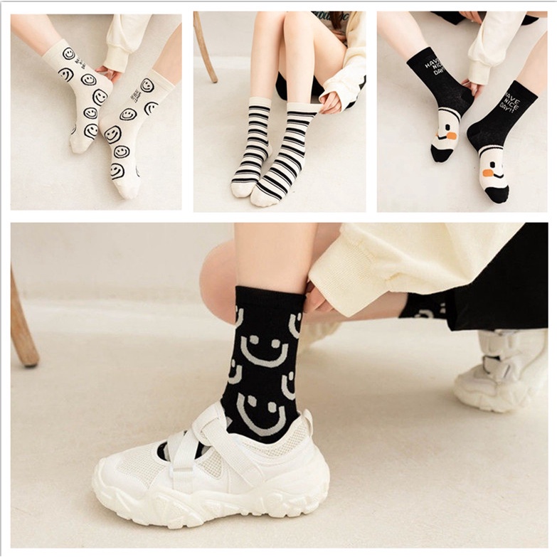 Vớ Cotton Nữ Thoáng Khí In Hình Mặt Cười Dễ Thương