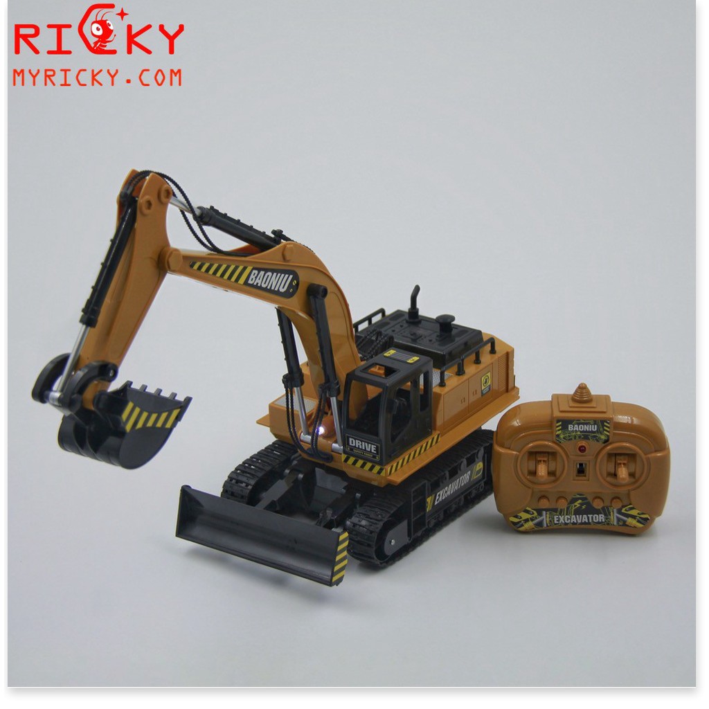 Máy múc điều khiển mâm xoay pin sạc 8 kênh size lớn