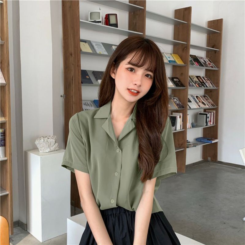 Áo sơ mi tay ngắn basic màu xanh rêu